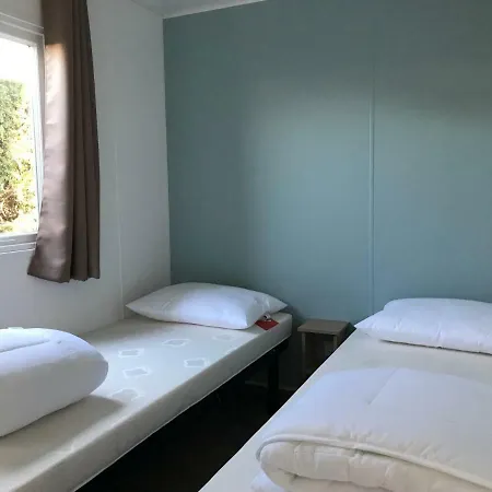 Campingplatz Les Charmettes 4*